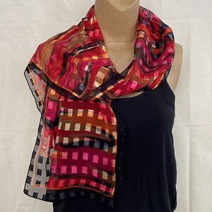 Sheer multicolour scarf with metallic thread detail. Sc0144